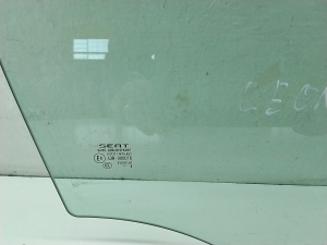 Seat Leon (2012–2026) Front door glass 5F3845202A - 4