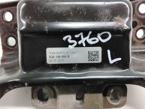 Seat Leon (2012–2026) Engine mount 5Q0199555R - 2