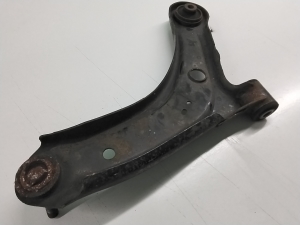 Suzuki Vitara LY (2014–2026) Querlenker vorne 4520261M00 - 3