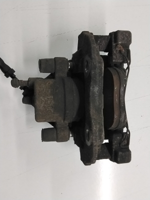 Ford Focus (2011–2018) Front brake caliper 1682875 - 2