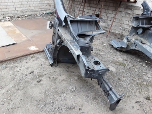 RENAULT Clio V (2019–2026) Front outrigger 641006934R - 2