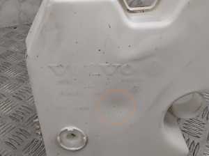 VOLVO V70 III (2007–2017) Front washer fluid reservoir 30784234 - 2