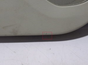 VOLVO XC90 (2015–2024) Tagumise küljeukse polster 31393116 - 3