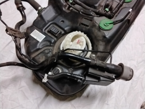 Subaru Forester SK (2018–2026) Kraftstofftank 42012FL040 - 5