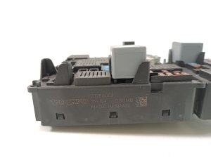  Fuse blocks 