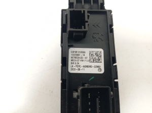 Opel Corsa F (2019–2026) Front door glass switch 96788264 - 4