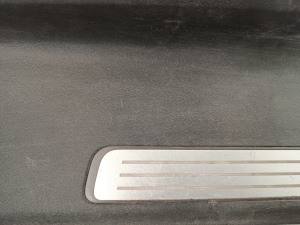  Inner threshold trim 