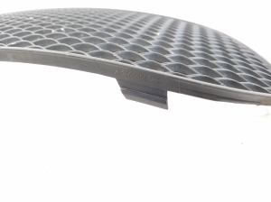  Front bumper lower grille 