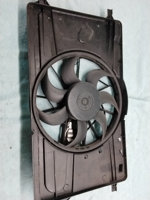 VOLVO C30 (2006–2013) Dzesēšanas ventilators un tā daļas 3135103740 - 4