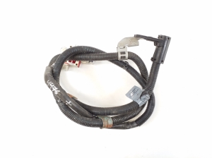  The cable is plus 