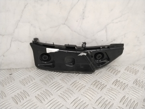Rear bumper bracket - A1768850165