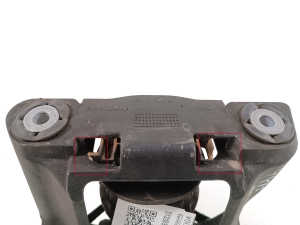  Engine cushion 