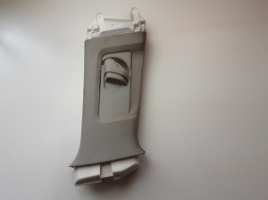   Interior decoration of the middle pillar 