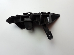   Rear bumper bracket 