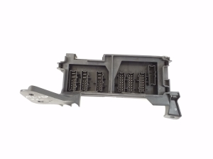 Mercedes Benz ML-Class 164 (2005–2011) Fuse box in the trunk A1645400272 - 2