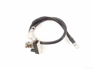  The cable is minus 