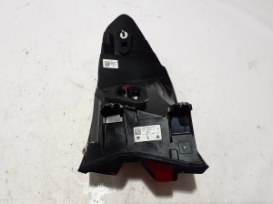  Rear corner lamp 