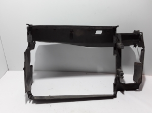   Air deflector cooling radiator 