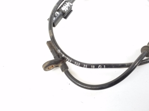 Mercedes Benz GLA-Class 156 (2013–2019) Front ABS sensor A2465402510 - 4