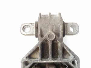 Mercedes Benz GLA-Class 156 (2013–2019) Engine mount A2462401209 - 3
