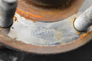 Opel Astra K (2015–2021) Front wheel hub 13580304 - 2