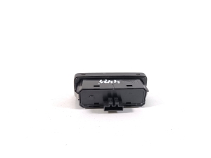 VOLVO XC90 (2015–2024) Trunk opening switch 31376510 - 2
