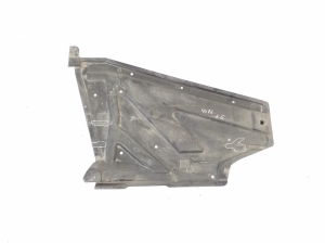   Plaque de protection sous la carrosserie arrière 