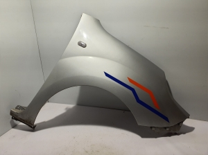   Front wing 