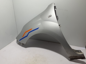   Front wing 