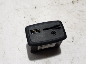   AUX connection 