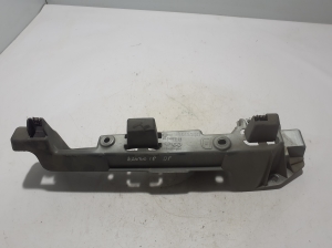  Bracket for front wing 