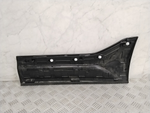 VOLVO XC40 (2017–2026) Rear side door molding 32409187 - 3