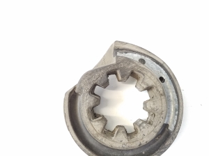  Rear spring support 