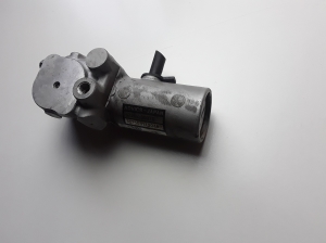  Master cylinder 