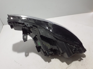 VOLVO EX30 I (2023–2026) Esituli 80000628 - 5