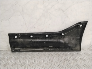 VOLVO XC40 (2017–2026) Rear side door molding 31448319 - 3
