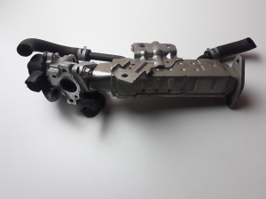  EGR valve 