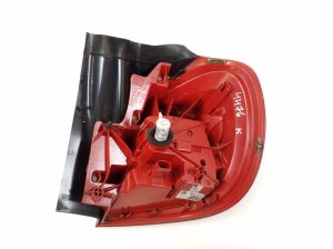  Rear corner lamp 