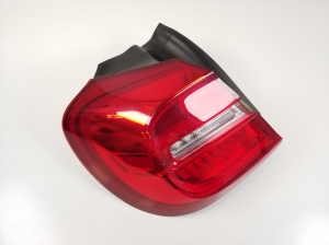  Rear corner lamp 