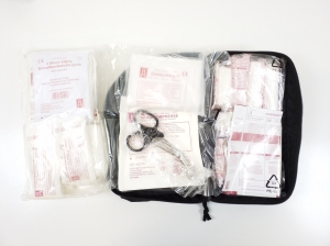  First aid kit 