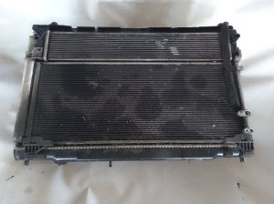  Aušinimo radiatorius ir jo detalės 