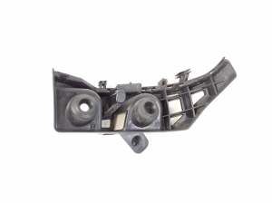  Rear bumper bracket 
