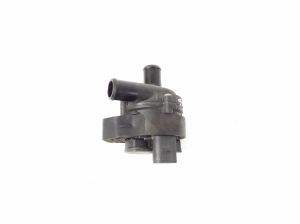 Mercedes Benz GLA-Class 156 (2013–2019) Auxiliary water pump - 3