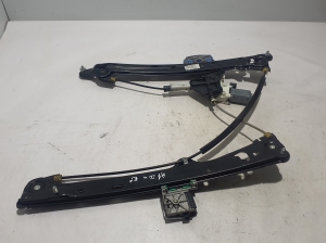 AUDI A7 (2018–2026) Front door window regulator 4K8837461 - 4