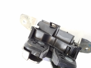  Trunk lid lock 
