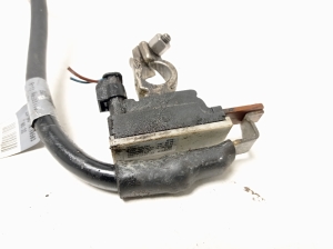  The cable is minus 