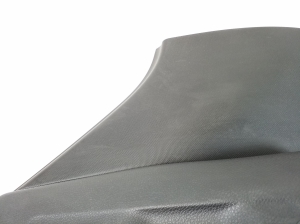  Interior trim of the rear strut 