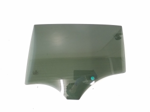   Hintere Seitentür aus Glas 