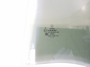  Glass rear side door 
