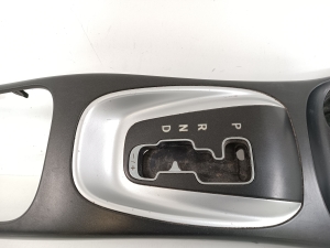 Dodge Journey (2007–2026) Center console 1ZX16JXPAB - 4